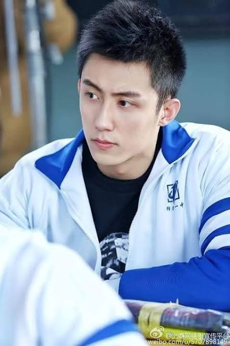 8 Fakta Huang Jingyu, Dirumorkan Dekat dengan Dilraba Dilmurat