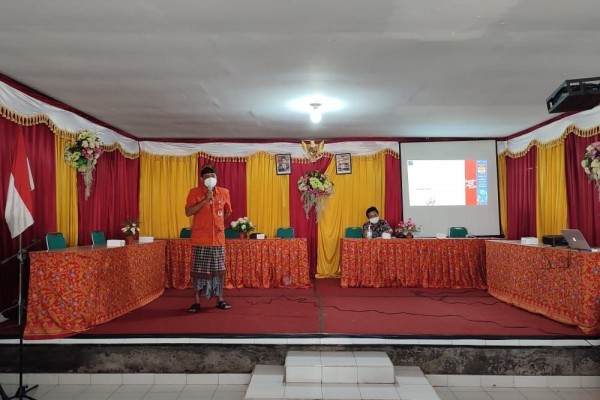 Pedagang di Pasar Baturiti Tabanan Ikut Sekolah Pasar Selama 3 Jam