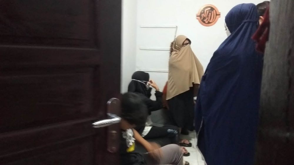 Polisi Tangkap Tiga Terduga Penipu Berkedok Arisan Online di Makassar