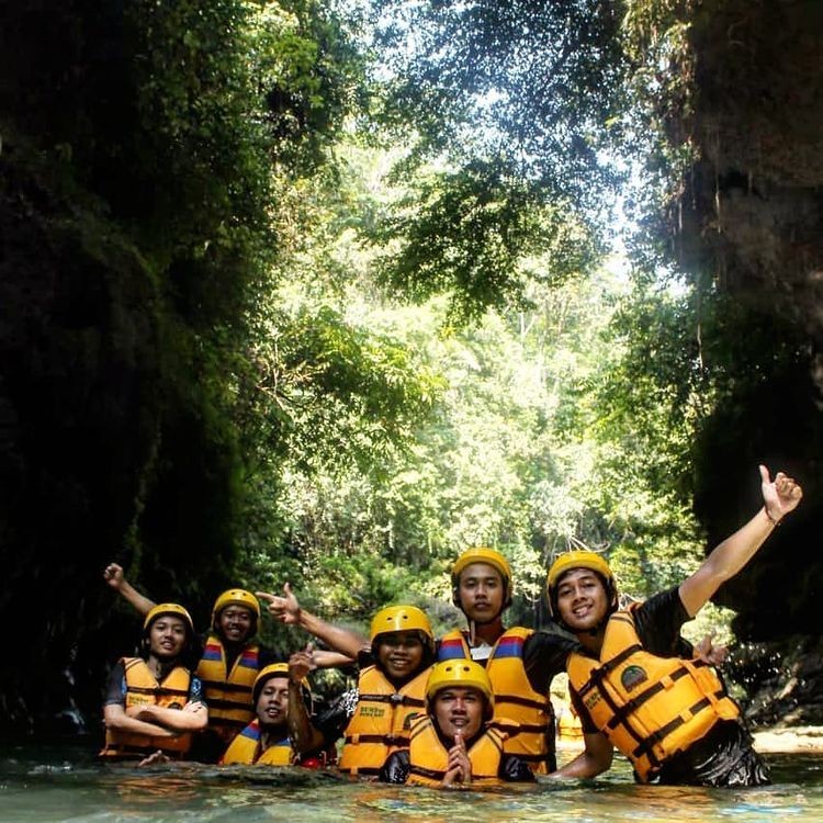 7 Lokasi Rafting di Indonesia, Cocok Untuk Menguji Adrenalin