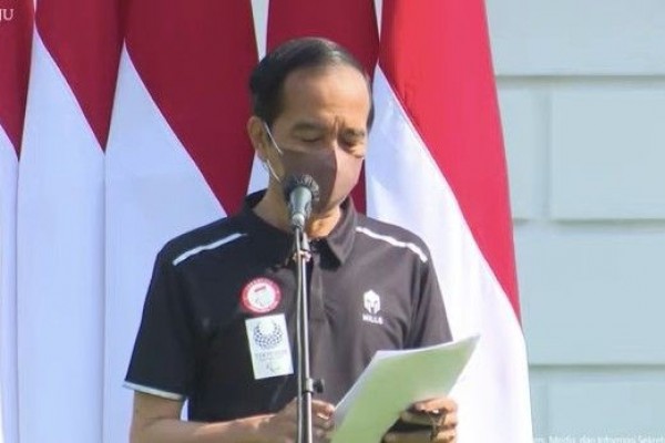 Jokowi Bagi Bonus Rp5,5 M buat Atlet Paralimpiade 2020 Peraih Emas