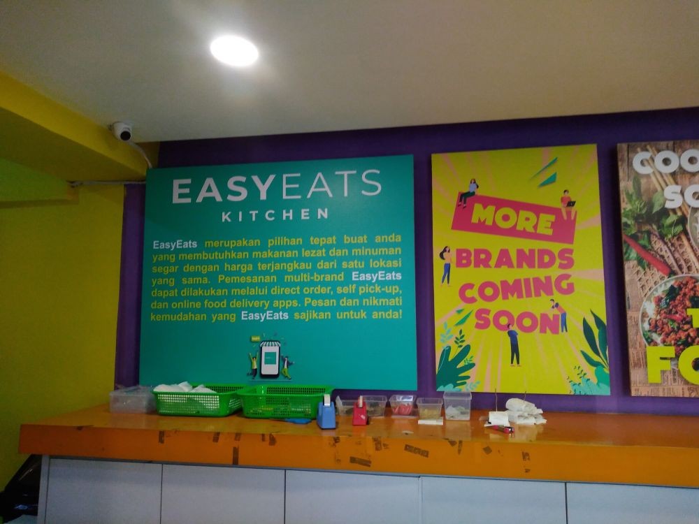 Easy Eats Kitchen, Resto dengan Sajian Kekinian Tanpa Meja dan Kursi