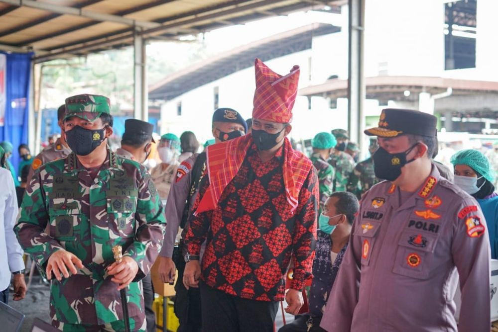 Panglima TNI: Vaksinasi 23 Daerah Sumut Masih di Bawah Target