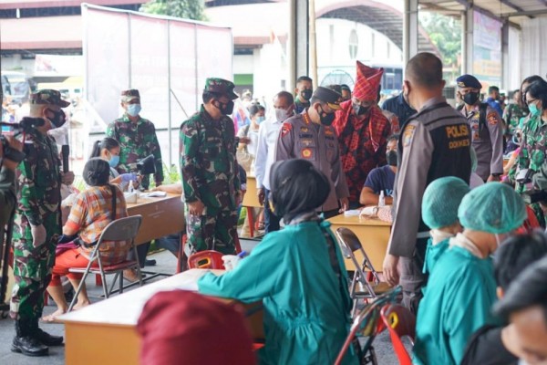Panglima TNI: Vaksinasi 23 Daerah Sumut Masih di Bawah Target