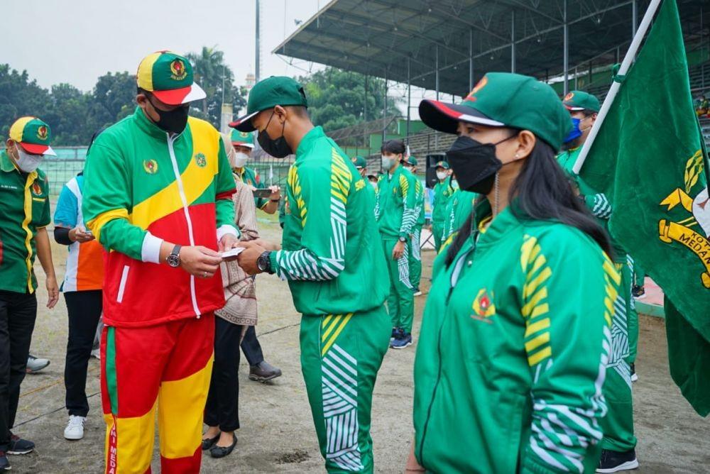 Lepas Atlet Medan ke PON Papua, Wali Kota Bobby Targetkan 9 Emas