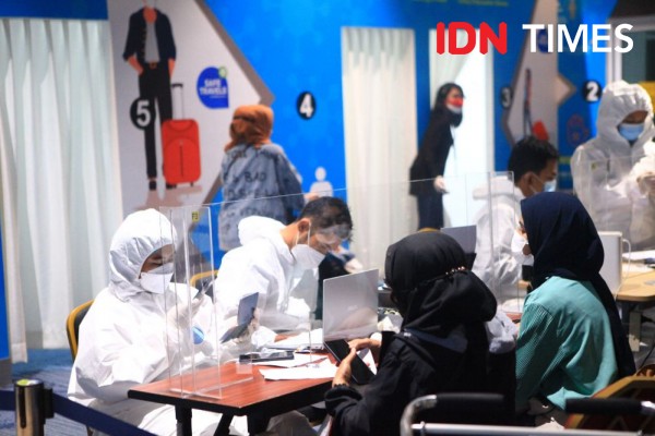 FarmaLab Pastikan 14 Orang Terpapar Omicron Bertugas di Bandara Soetta