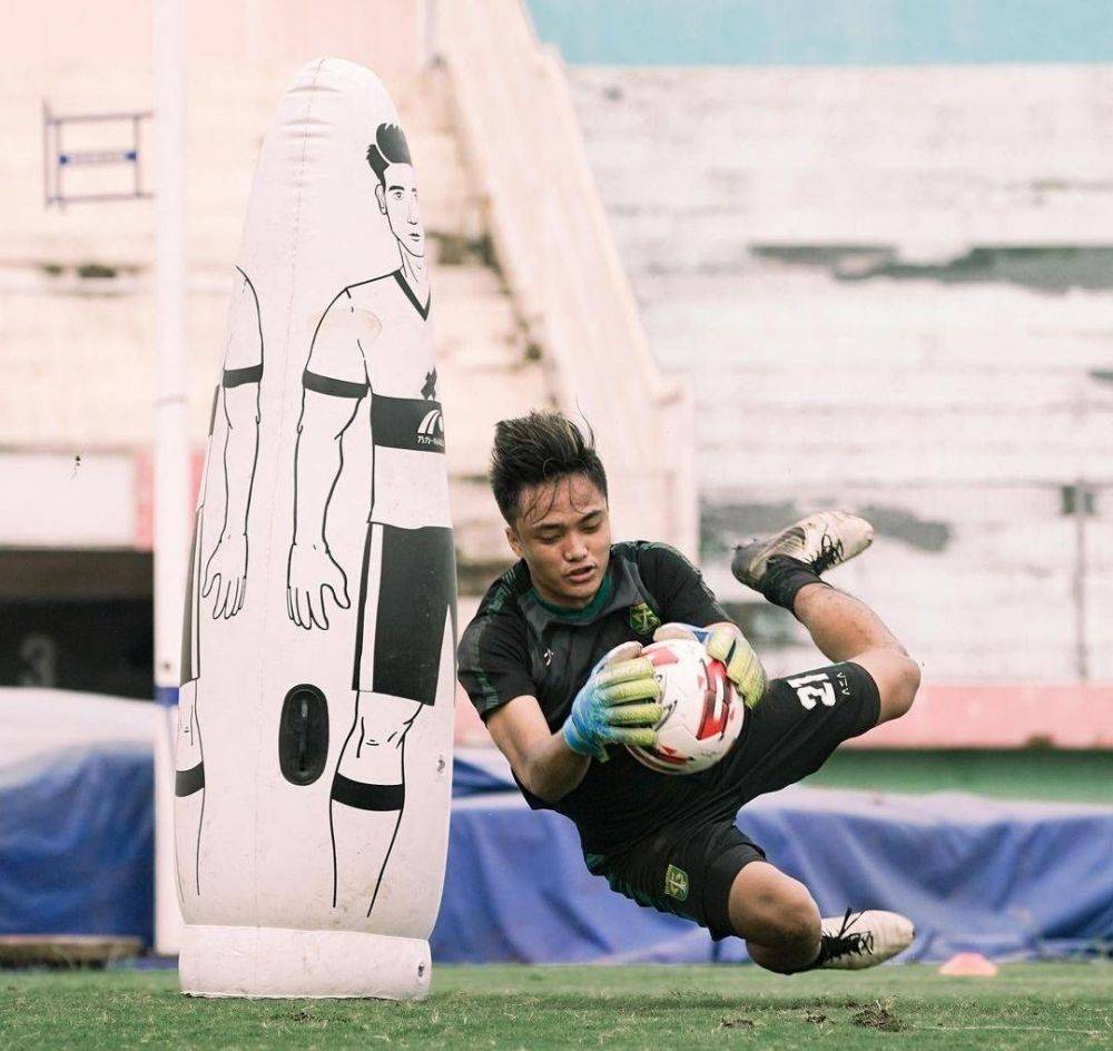 Memahami Arti Tangis Kiper Persebaya, Andhika Ramadhani