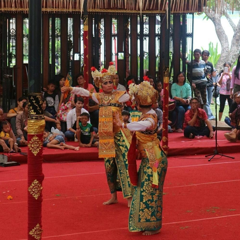 Mengenal Tari Leko, Tarian Tradisional Bali yang Terancam Punah 