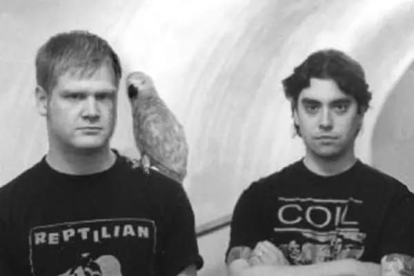 Hatebeak, Band Metal yang Vokalisnya Seekor Burung Nuri