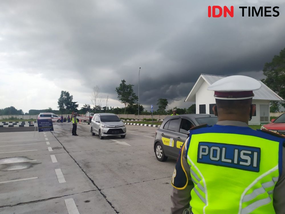 Kecelakaan Beruntun 4 Kendaraan di Tol Lampung, Dipicu Sopir Bus?