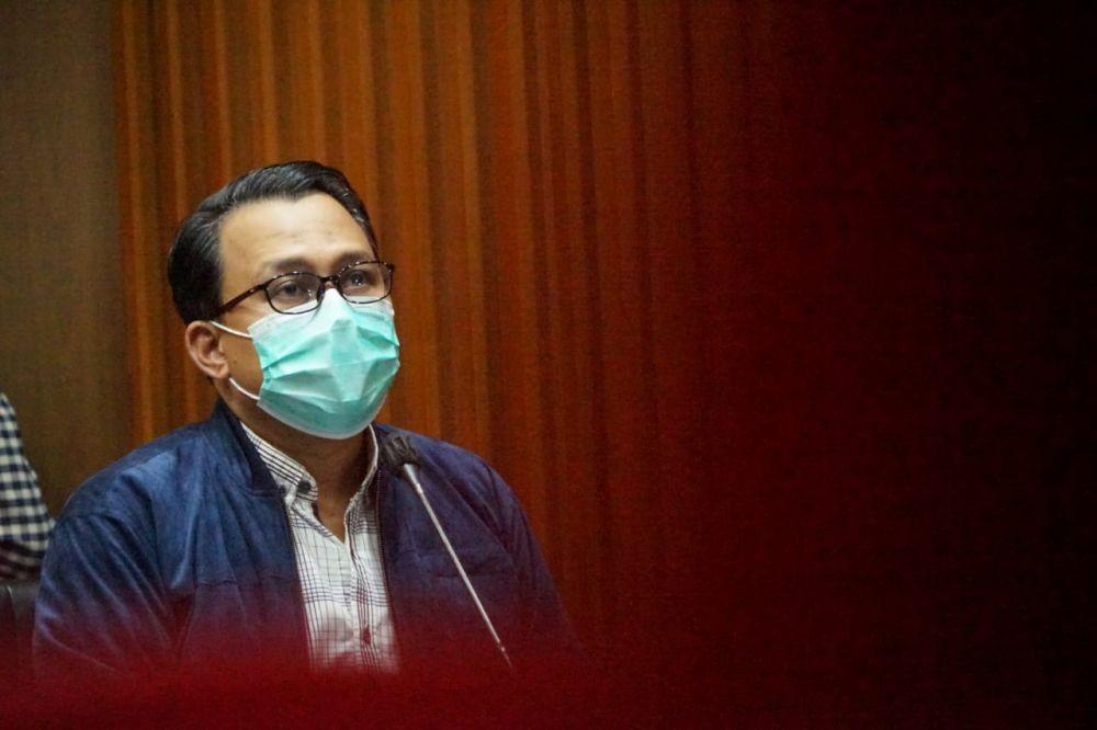 Kpk Cek Informasi Azis Syamsuddin Punya 8 Orang Dalam