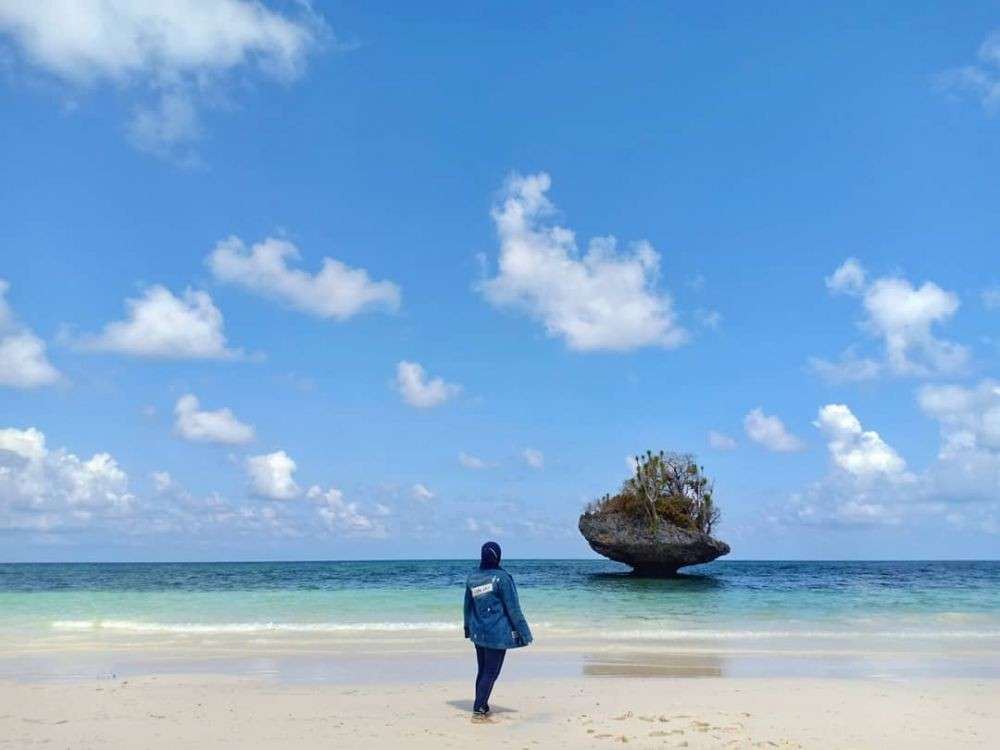 15 Destinasi Wisata Pantai di Bulukumba, Gak Jauh dari Tanjung Bira