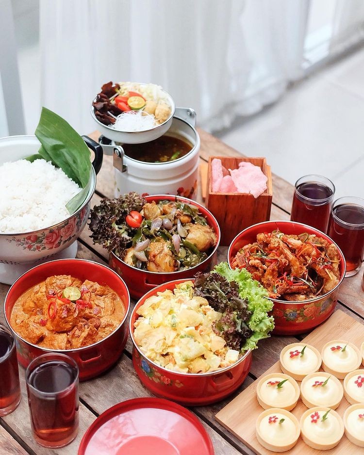 7 Rekomendasi Tempat Kuliner Hits di Palembang, Semuanya Bikin Ngiler!
