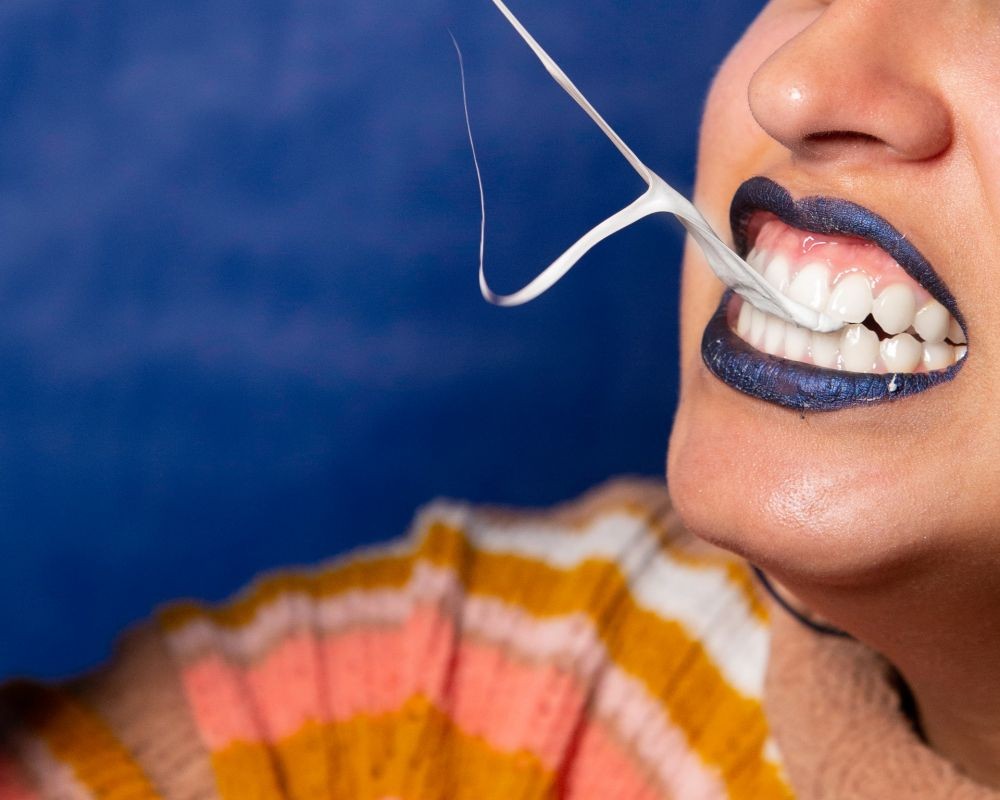 Makan Permen Karet Bikin Gigi Sehat? Cek Faktanya, yuk!
