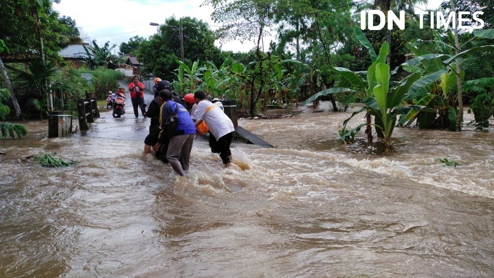 8 Kelurahan di Lubuk Linggau Terendam karena Banjir Bandang