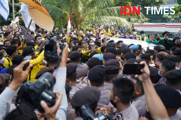 BEM Seluruh Indonesia Bakal Demo Istana hingga Daftar Pinjol Legal