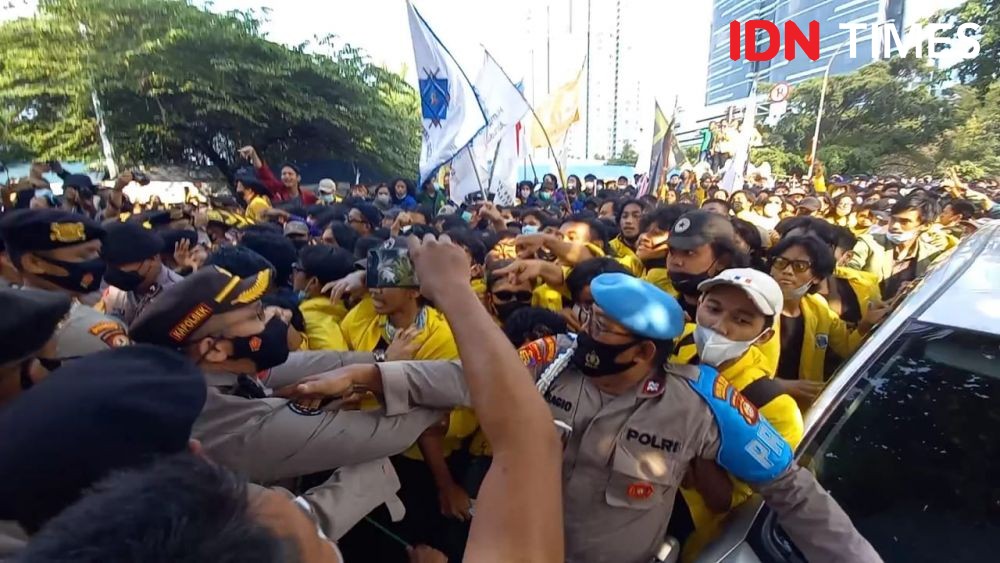 BEM SI Demo di Istana, Tuntut 12 Hal Ini ke Jokowi