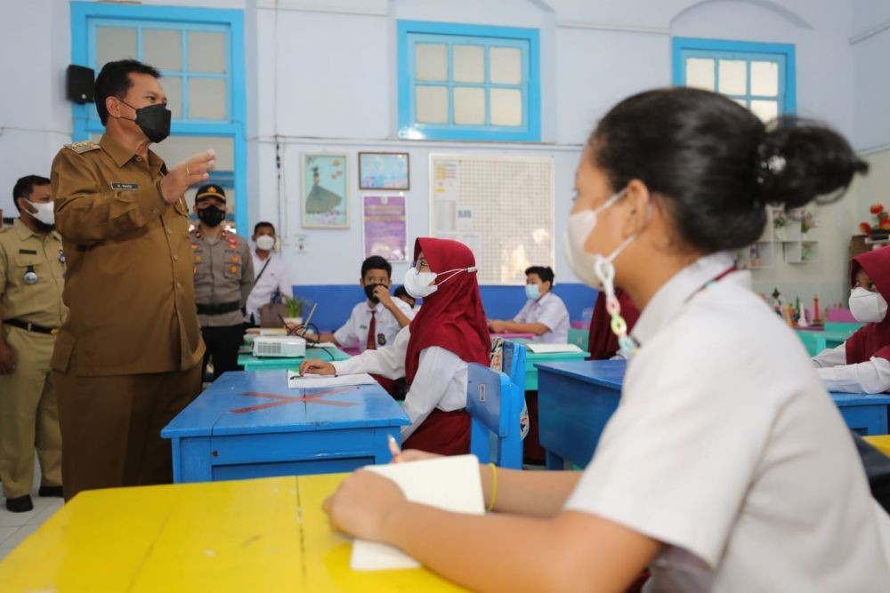 14 Siswa Positif COVID-19 saat PTM, FAGI Imbau Sekolah Dihentikan