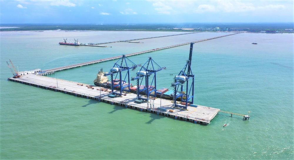 HUT Ke-7, PMT Melesat Kencang Kelola Pelabuhan Kuala Tanjung