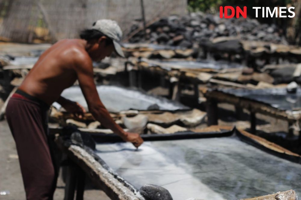 Pejabat dan Pelaku Usaha di Bali Kini Wajib Gunakan Garam Lokal