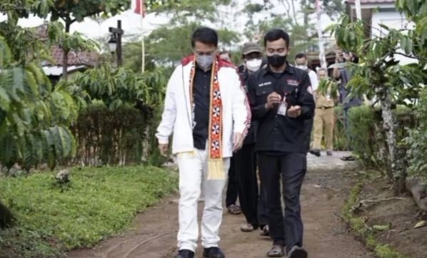 Kesan Sandiaga Uno Tinjau Desa Wisata Rigis Jaya Lampung Barat