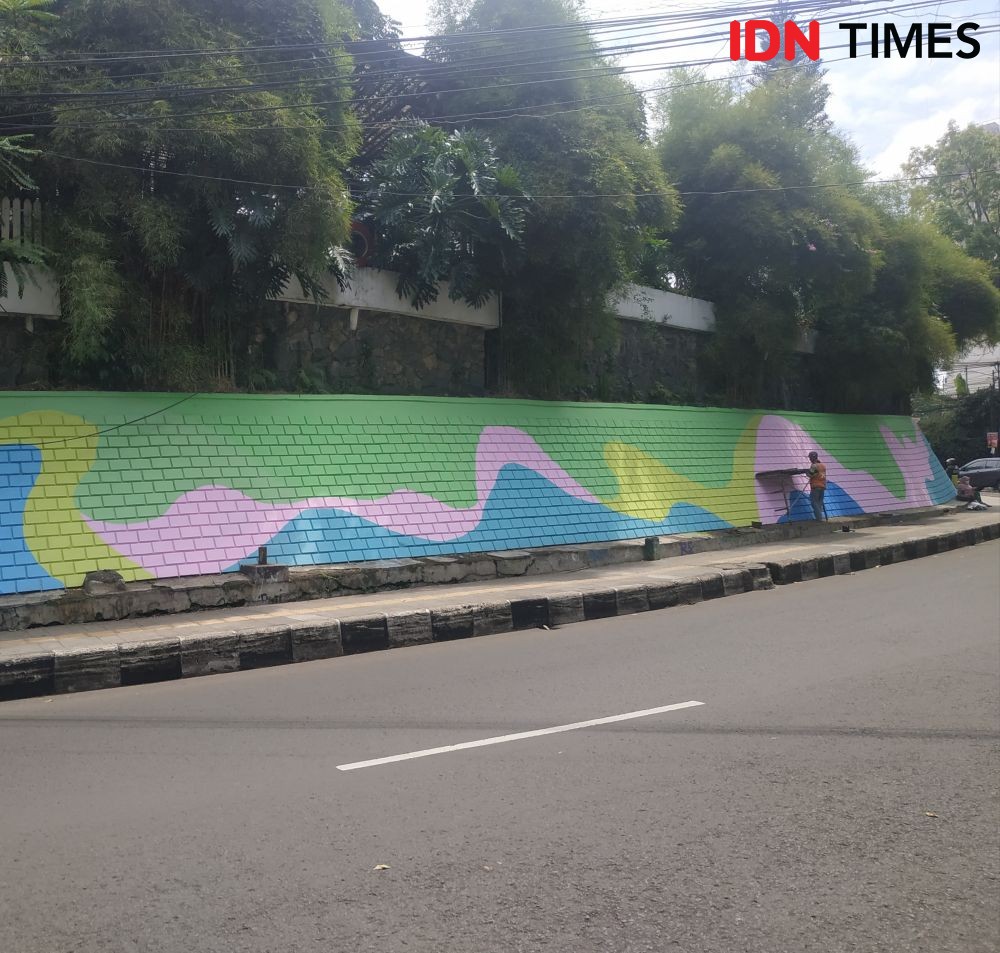 Tembok Jembatan Pasupati Dilukis, Vandalisme Diharap Tidak Merusaknya