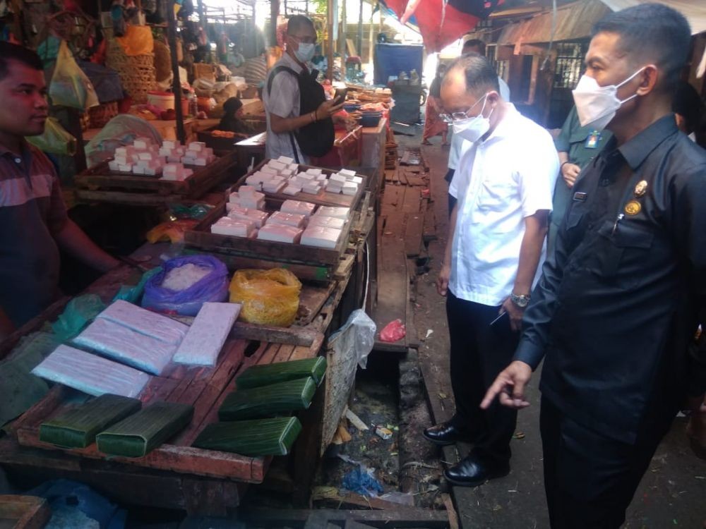 PUD Pasar Medan Temukan 500 Lapak Jualan Liar di Kemiri