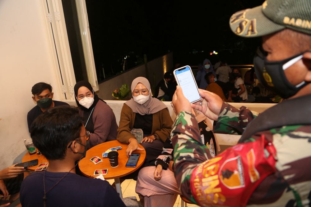 Cegah Gelombang 3, Tim Swab Hunter Kembali Beraksi di Surabaya