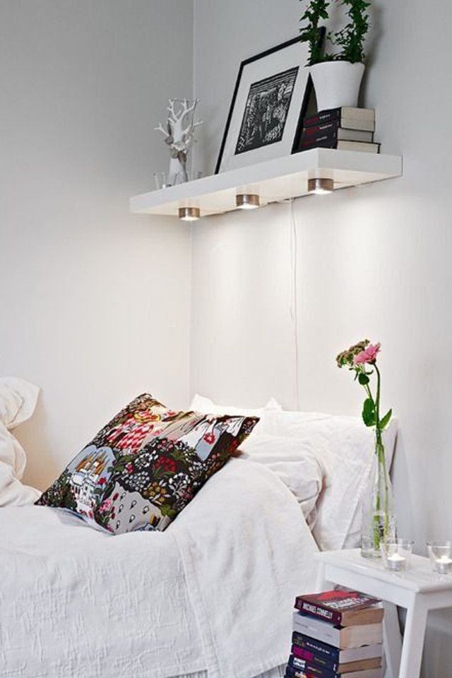9 Inspirasi Kamar Tidur Mungil dengan Floating Shelf