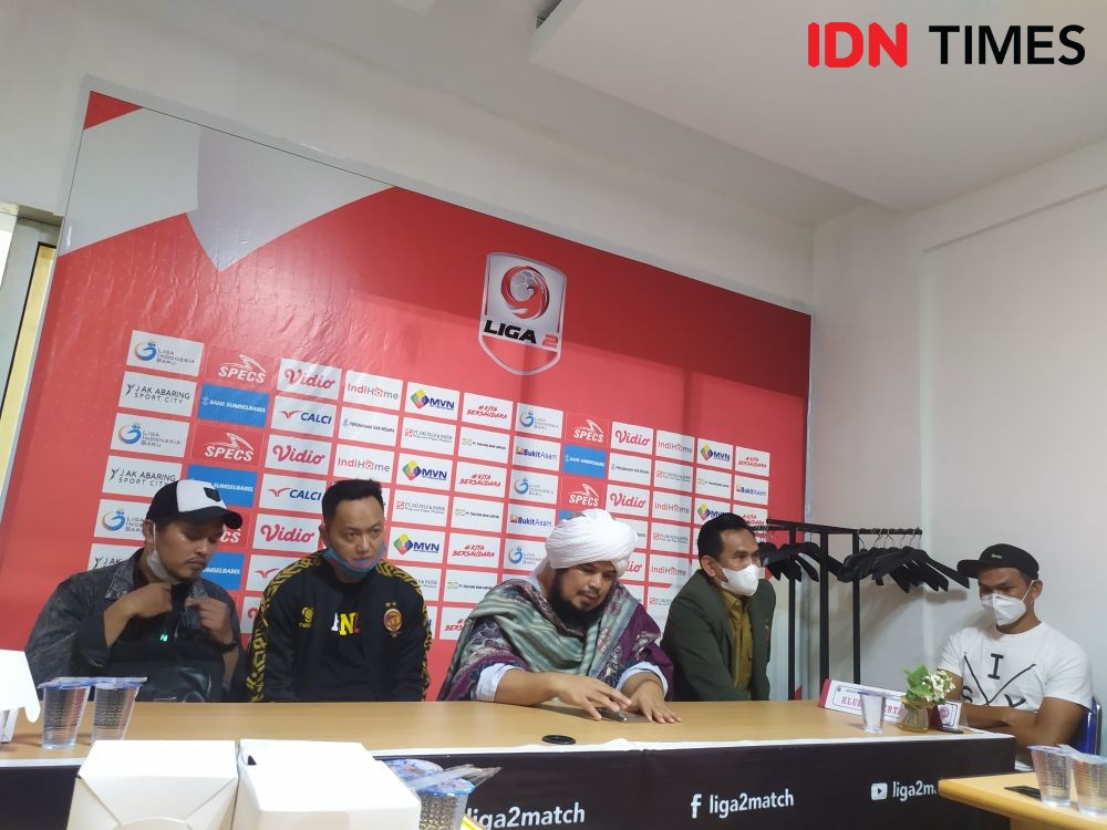 Ustaz Derry Sulaiman Bikin Himne Baru untuk Sriwijaya FC