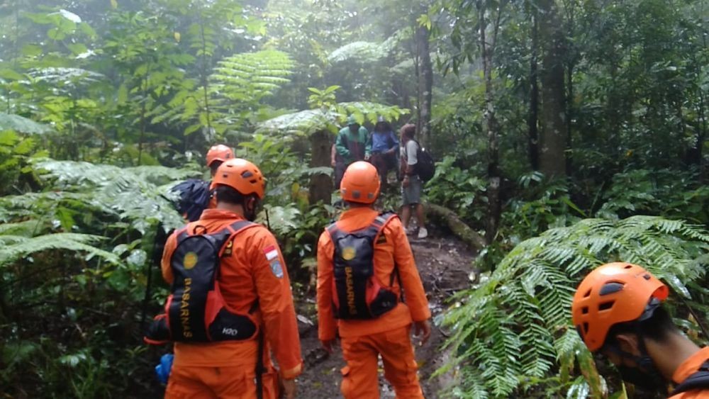 Kelelahan saat Mendaki Gunung Agung, Pemuda Asal Jakarta Dievakuasi