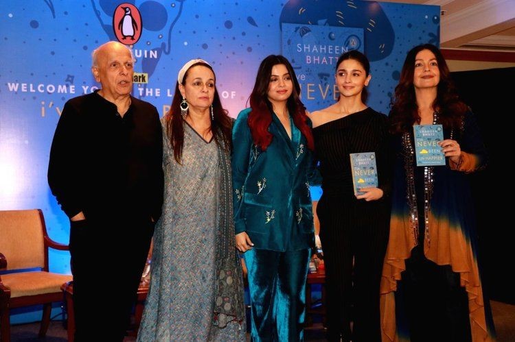 8 Keluarga Artis Terbesar di Bollywood, Salah Satunya Kapoor!