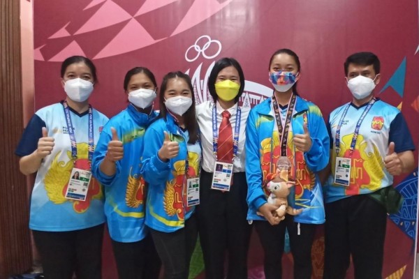 Pertama Kali Bertanding di Kelas Senior, Zefa Sabet Perak PON Papua