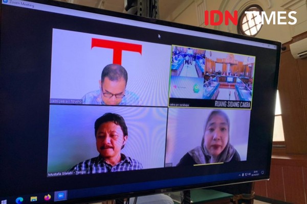 Saksi Terisak di Sidang Lanjutan Kasus Kekerasan Jurnalis Nurhadi