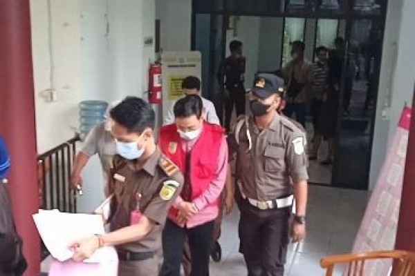 Korupsi Dana Desa Ratusan Juta Eks Kades Di Serang Ditahan 9005