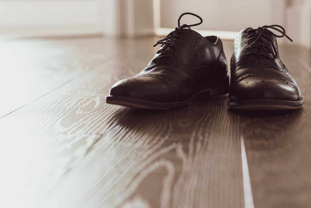 5 Tips Cerdas Memilih Sepatu Pernikahan Pria, Tampil Makin Elegan!