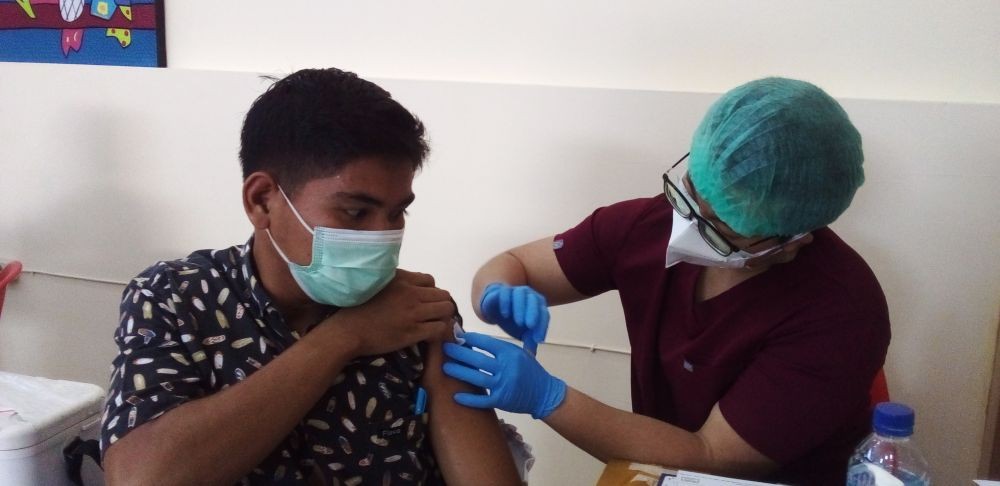 Sequis Gelar Vaksinasi di Medan, Targetkan 500 Orang Per Hari
