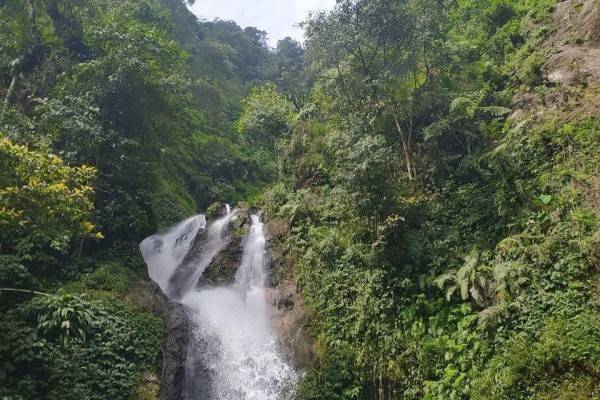 Curug Ciherang Bogor: Lokasi, Rute, Dan Harga Tiket