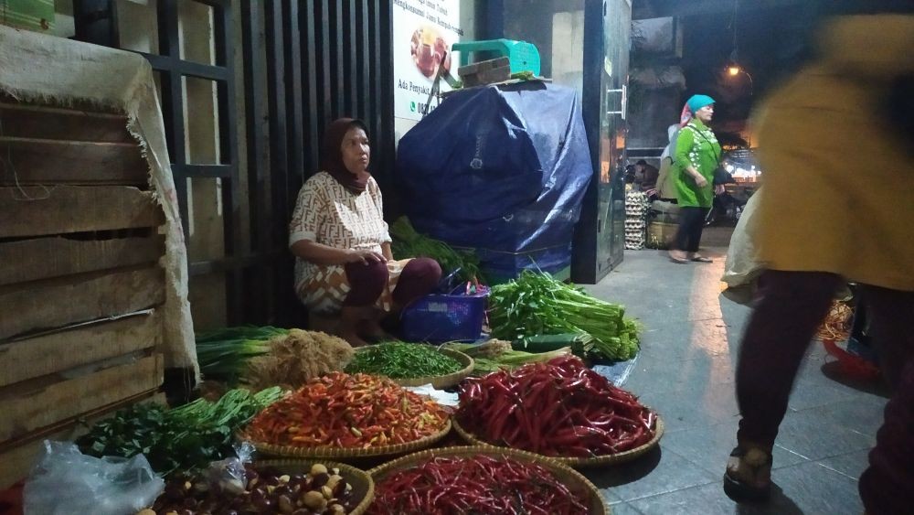 Semrawut! Lapak Pedagang Pasar Leuwipanjang Purwakarta Ditertibkan