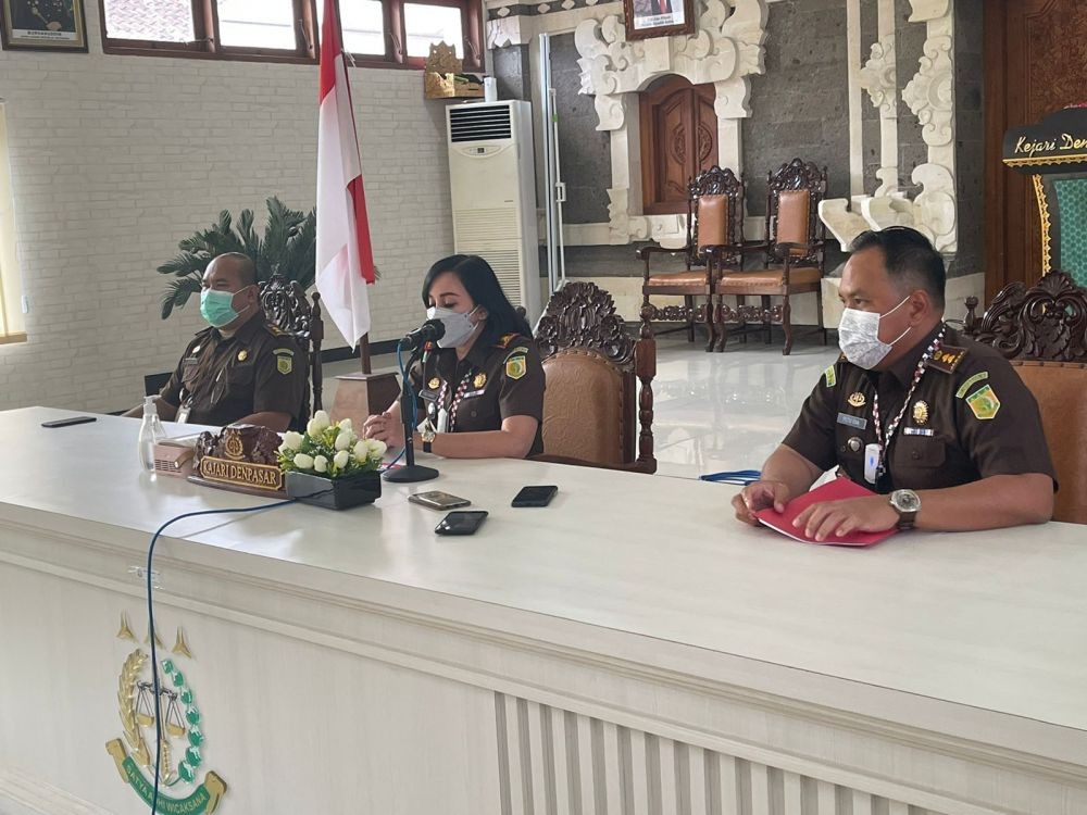 Diduga Korupsi, Kadisbud Kota Denpasar Resmi Ditahan di Rutan Polresta
