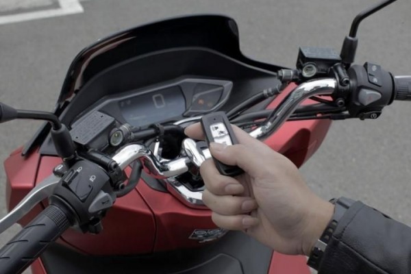 Jangan Basah, Ini 7 Tips Merawat Smart Key Sepeda Motor