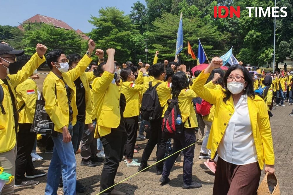 Buntut Polemik Jokowi Ketua Bem Ui Sebut Kemungkinan Turun