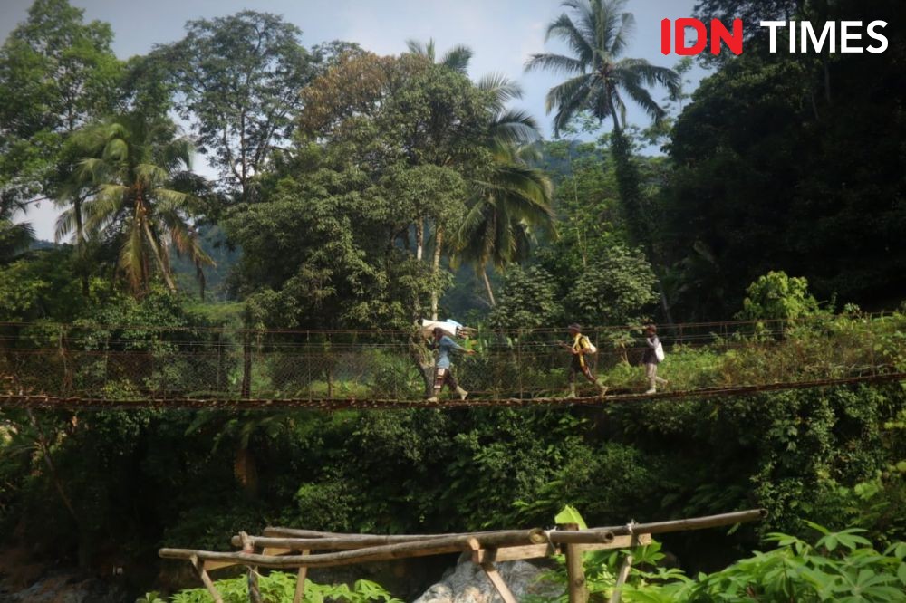 Tuhan, Agama, dan Bencana: Warga Lebak Hadapi Perubahan Iklim