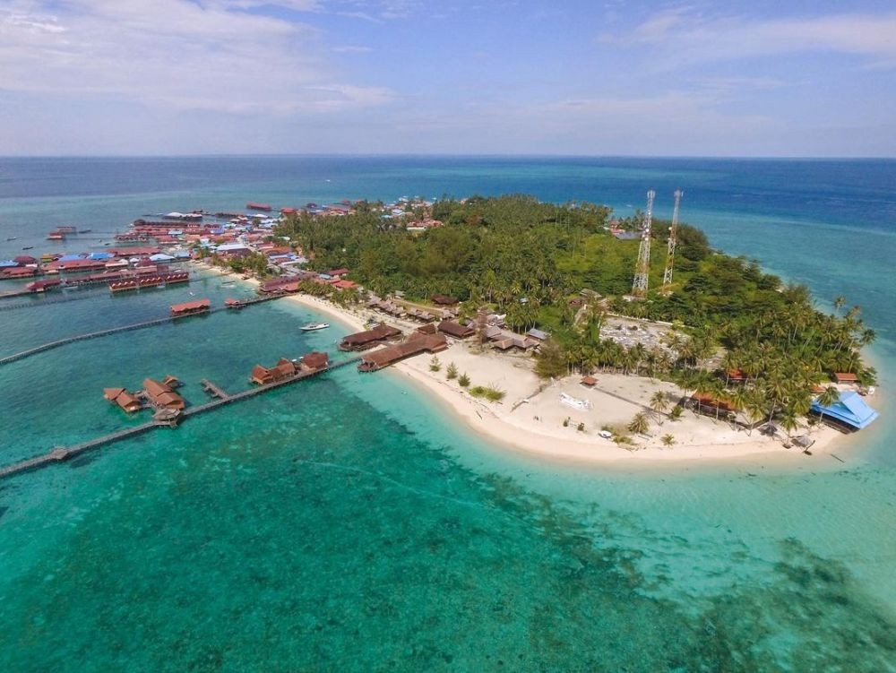 7 Destinasi Wisata Alam Di Berau Keindahannya Diakui Dunia