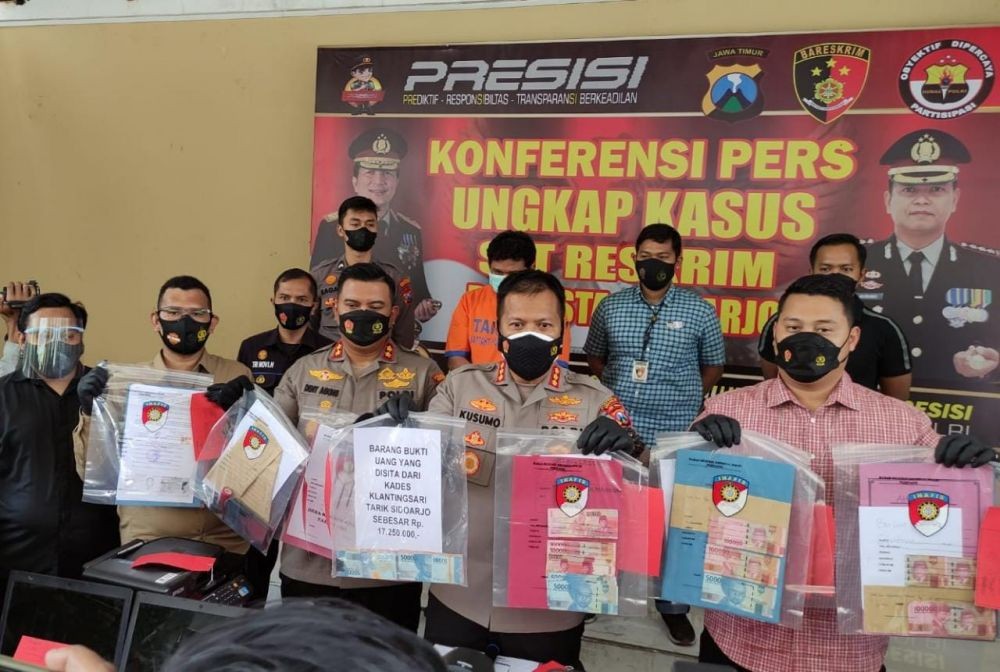 Asyik Palak Warga Saat Urus Tanah, Kades di Sidoarjo Kena OTT