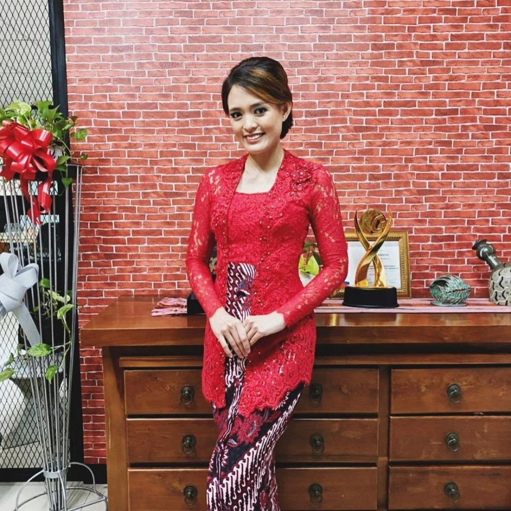 Yang lagi vira. Bokep Indo Viral Pegawai Hotel Kebaya merah.