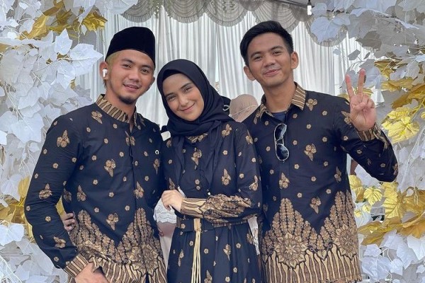 10 Kekompakan Rizki-Ridho DA Sejak Kecil Hingga Sama-Sama Menikah