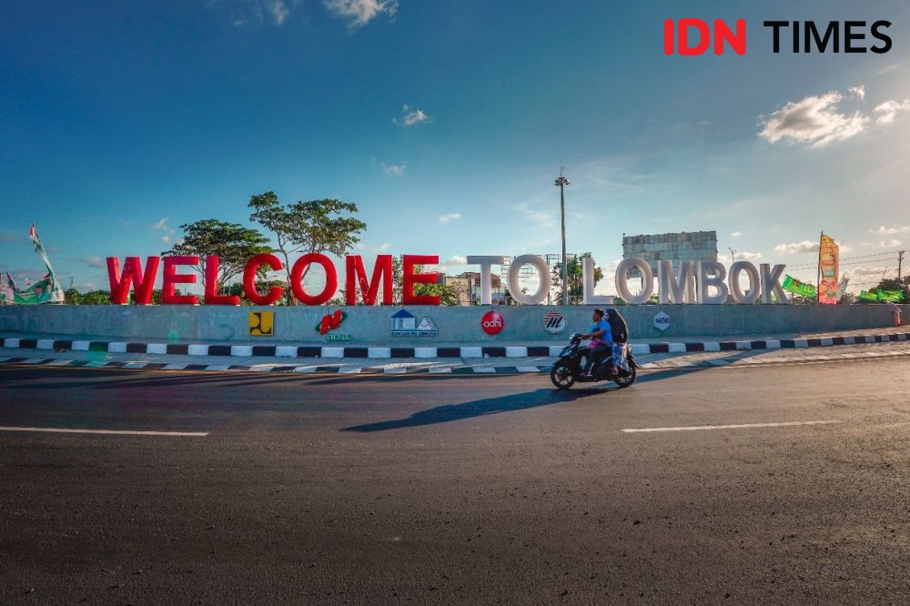 10 Potret Jalan Bypass Bandara ke Sirkuit Mandalika, Indah dan Keren!