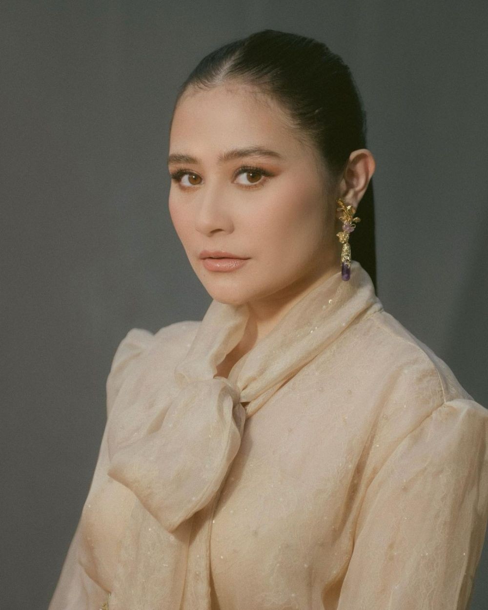 5 Fakta Series Prilly Latuconsina, Hari Ini Kenapa, Naira?