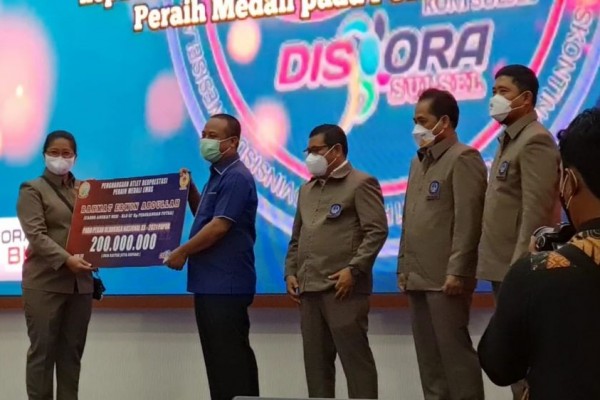 Atlet Sulsel Peraih Medali Pon Xx Papua Terima Bonus